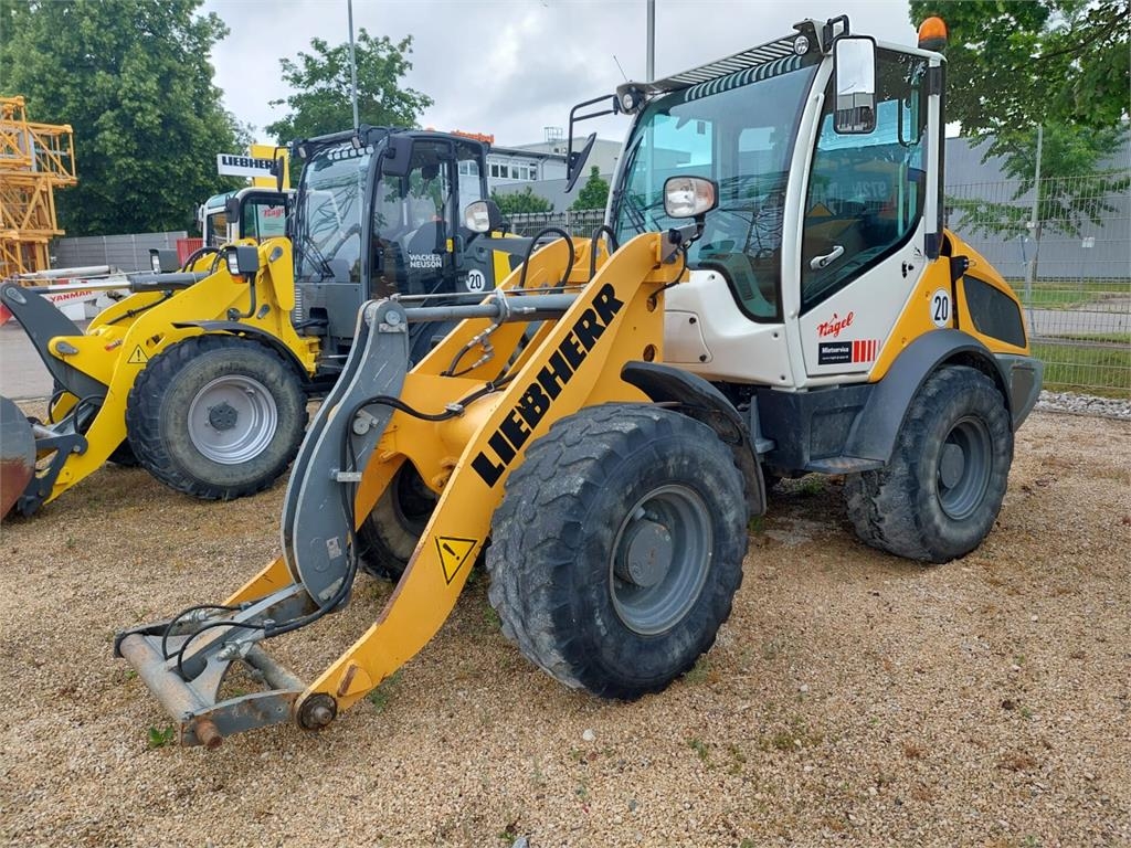 Chargeuse sur pneus Liebherr L 506 Compact — occasion 2018