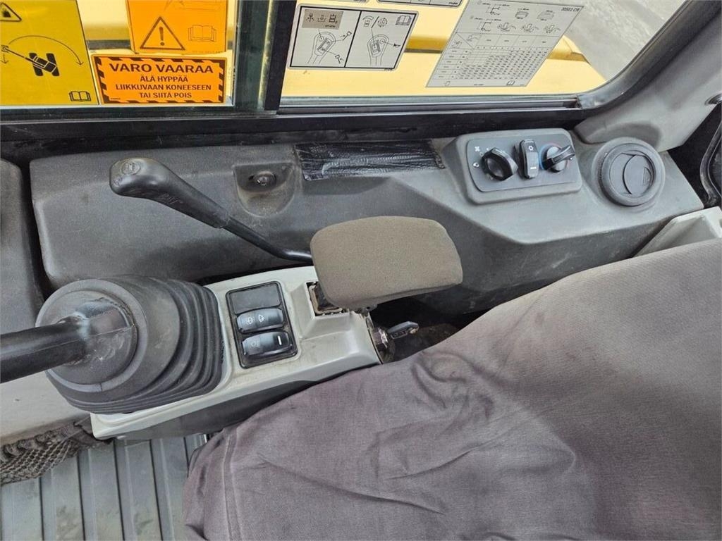 CAT 305 E2 kuva 17