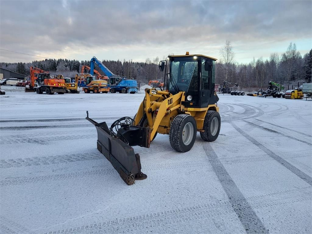 CAT 901B