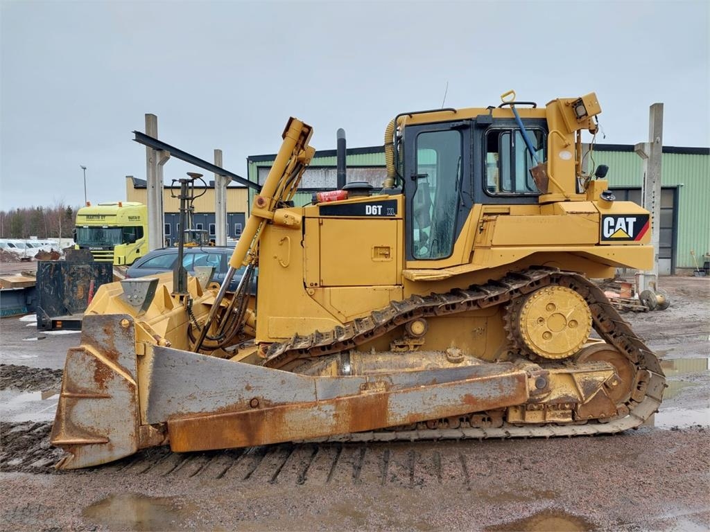 CAT D6T XL