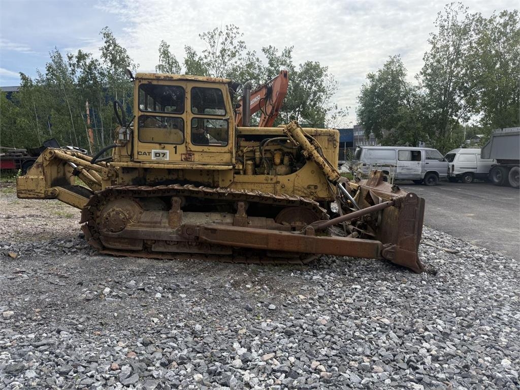 Bulldozer Caterpillar D7F repiäjällä — occasion 1960