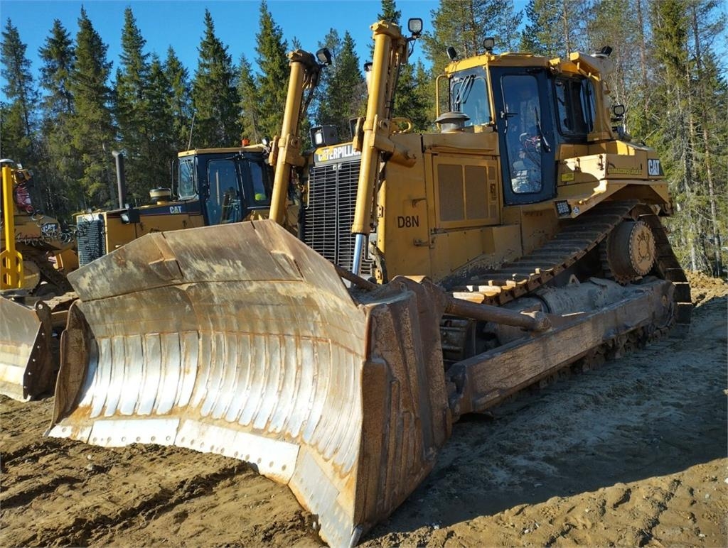 CAT D8N