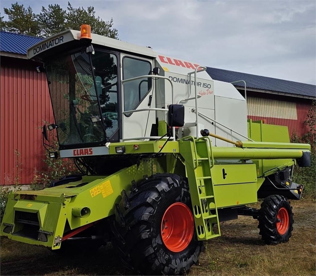 CLAAS Dominator 150