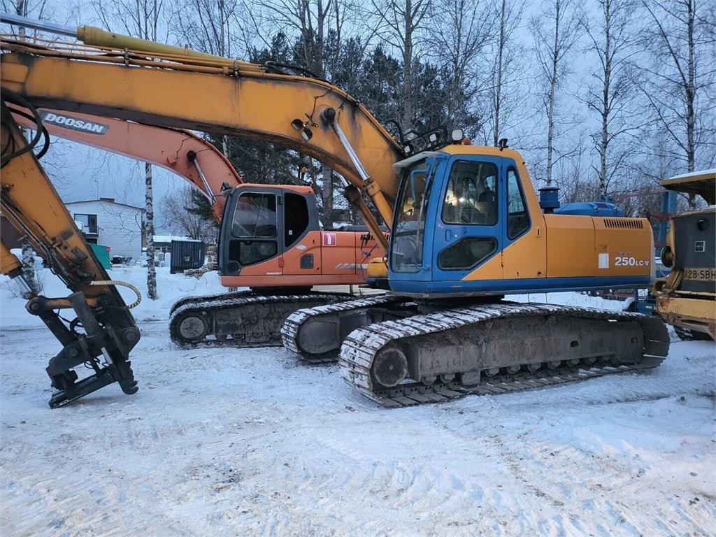 Daewoo S250lc-v