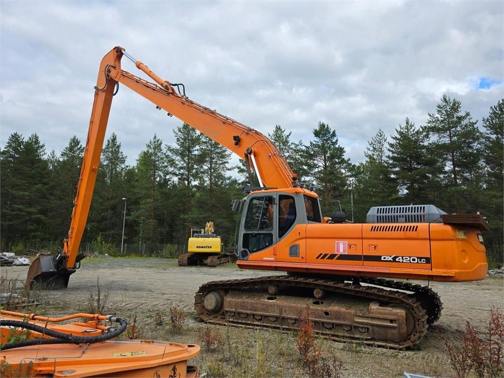 Pelle longue portée Doosan DX420LC Pitkäpuominen — occasion 2011, 13 950 h