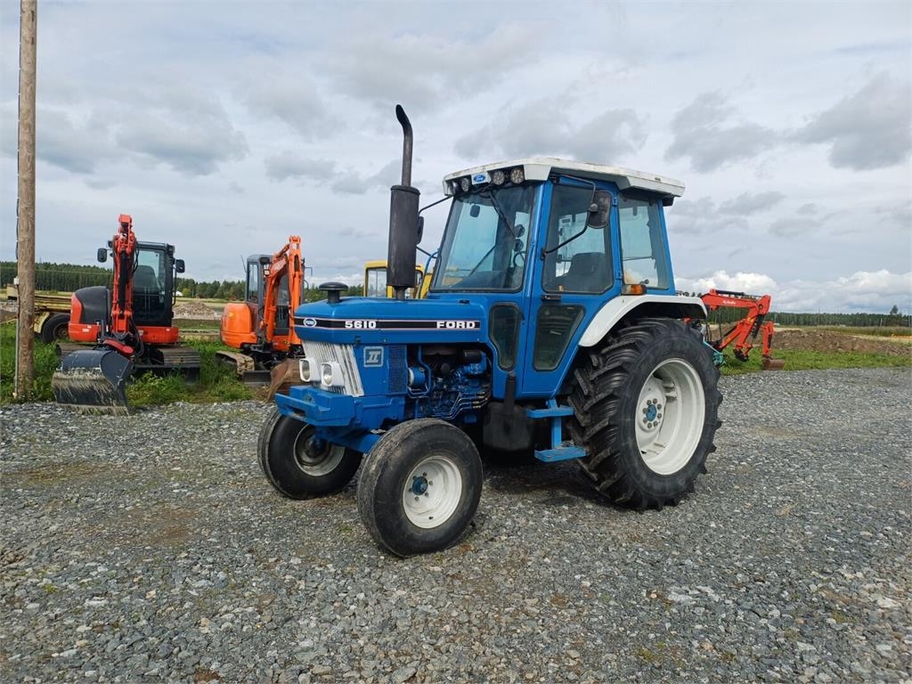 Tracteur agricole Ford 5610 — occasion, 6 360 h