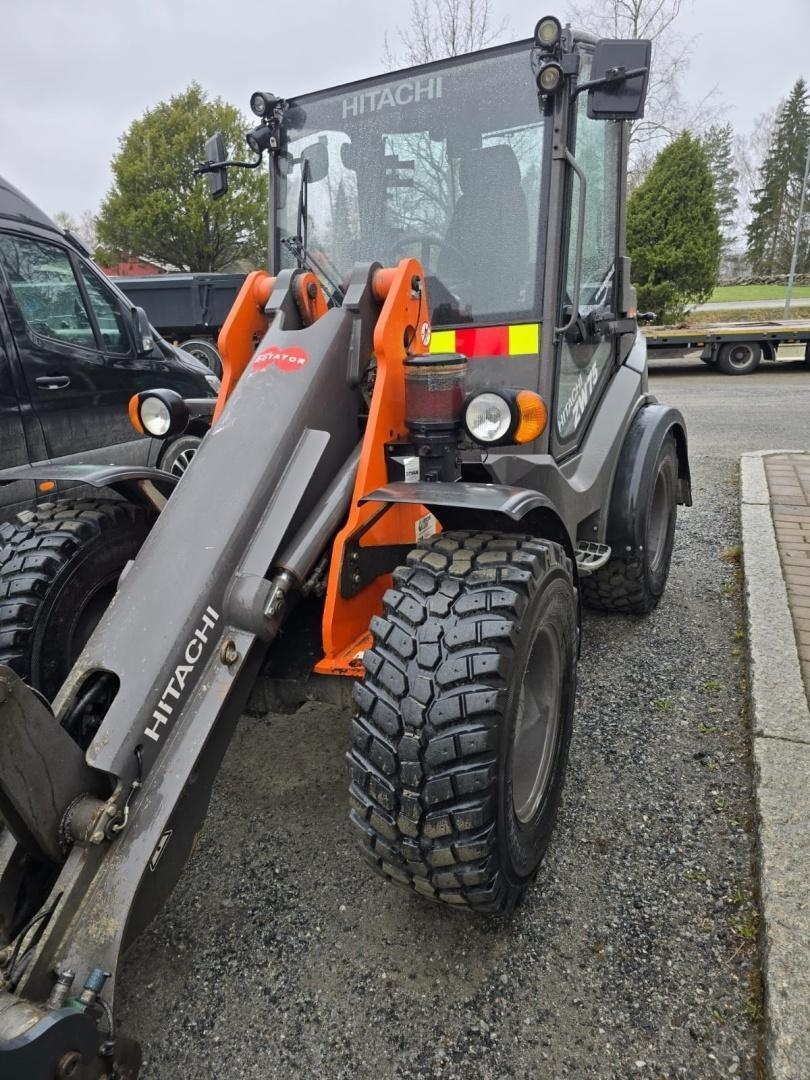 Hitachi ZW75