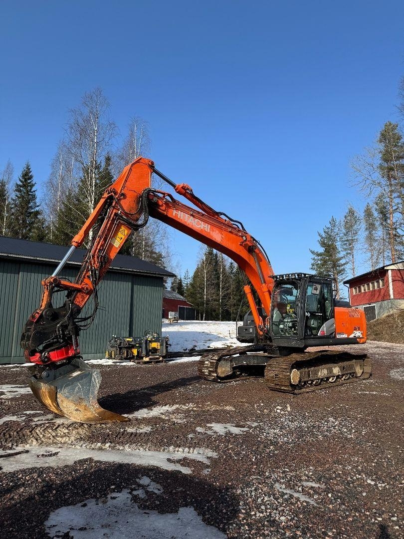 Hitachi ZX 210 LC-6