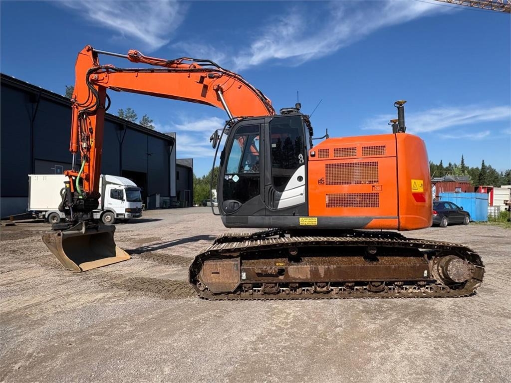 Hitachi ZX 225 USRLC-6