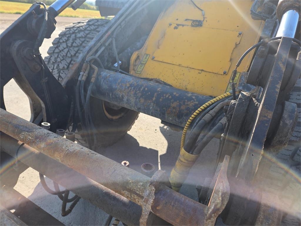 JCB 427 HT T4 kuva 9