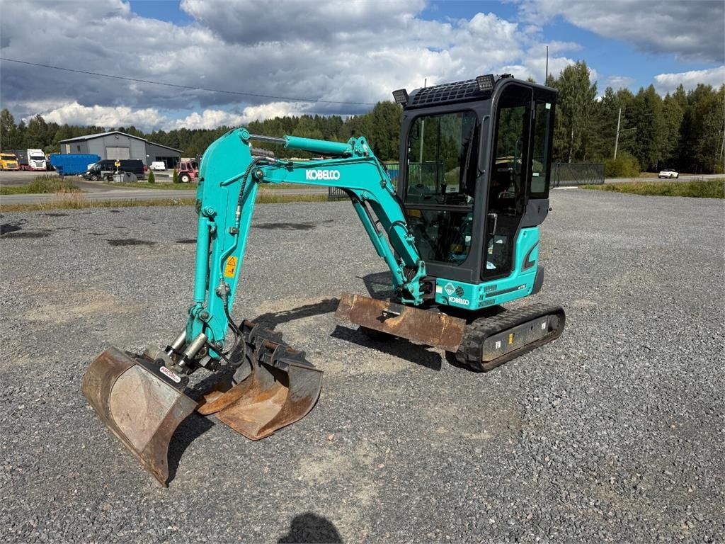 Mini-pelle Kobelco SK17SR-3E — occasion 2021, 496 h