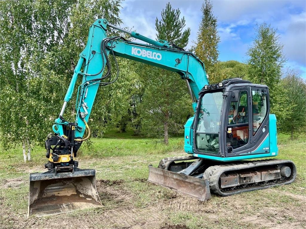 Kobelco SK75SR
