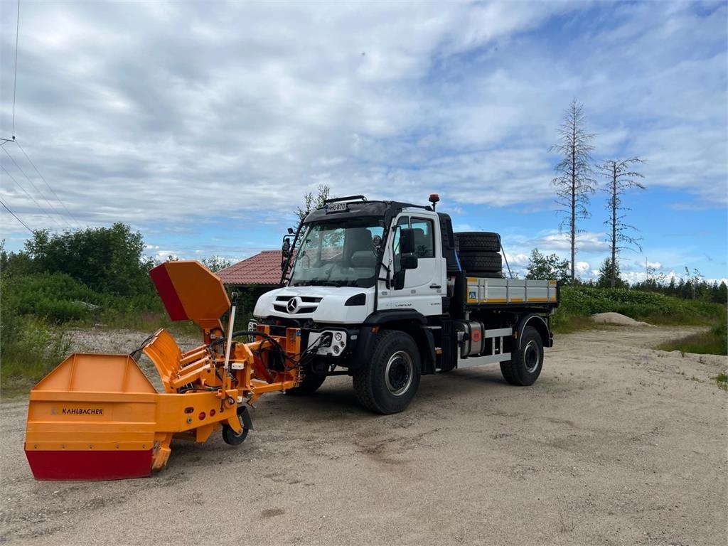 Mercedes-Benz Unimog U530