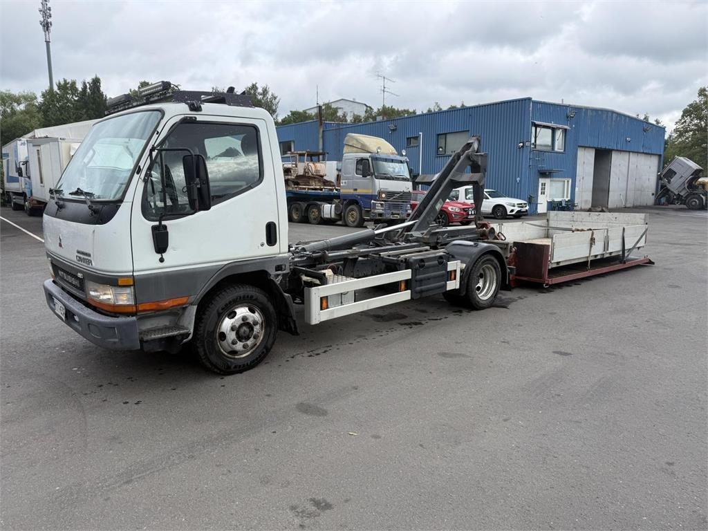 Mitsubishi Canter koukkulaite