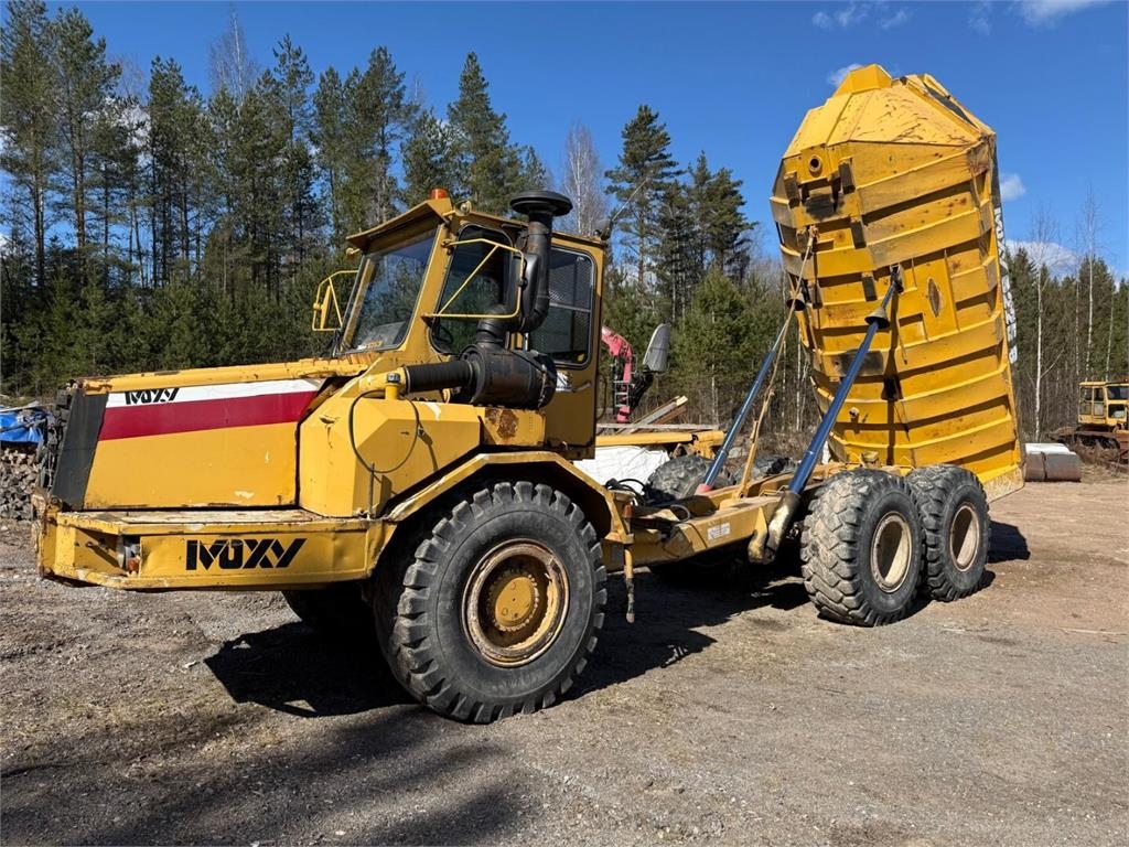 Moxy 6225B