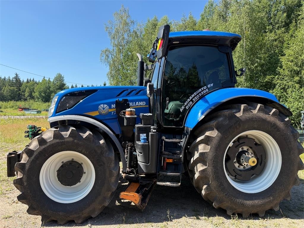 New Holland T7.245