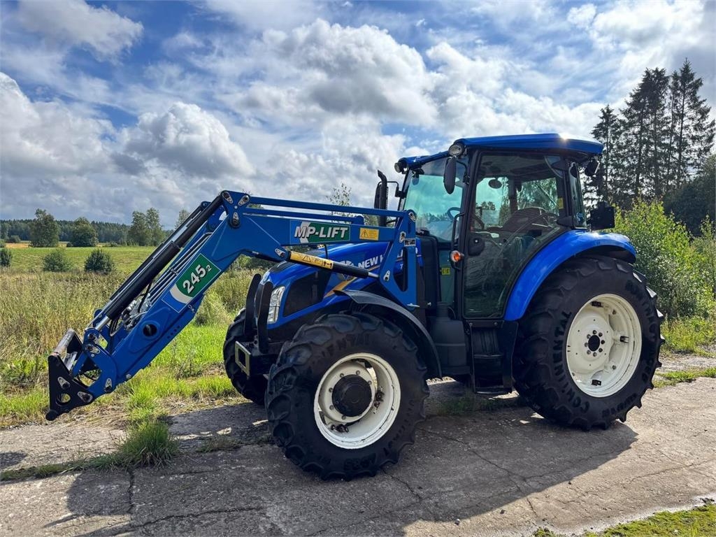 New Holland TD5.95