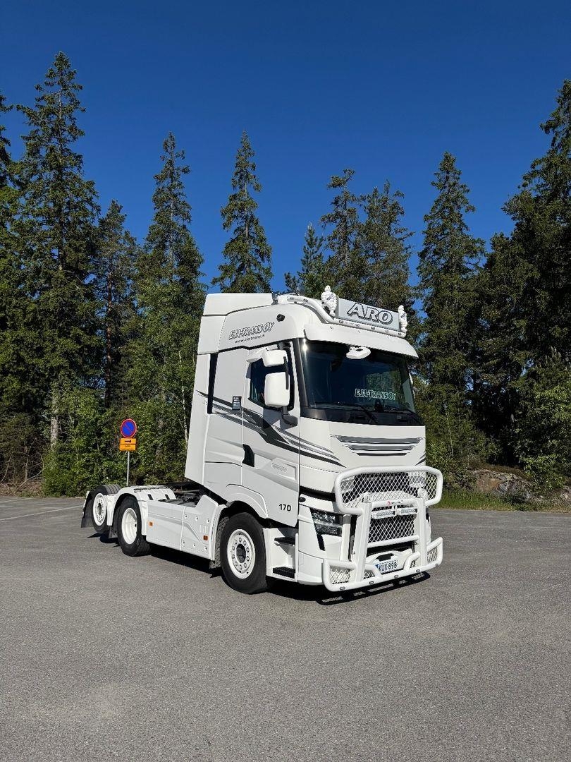 Renault T480 High