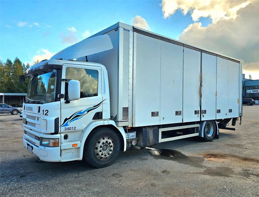 Scania 94L 4X2