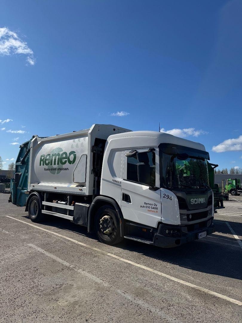 Scania L320