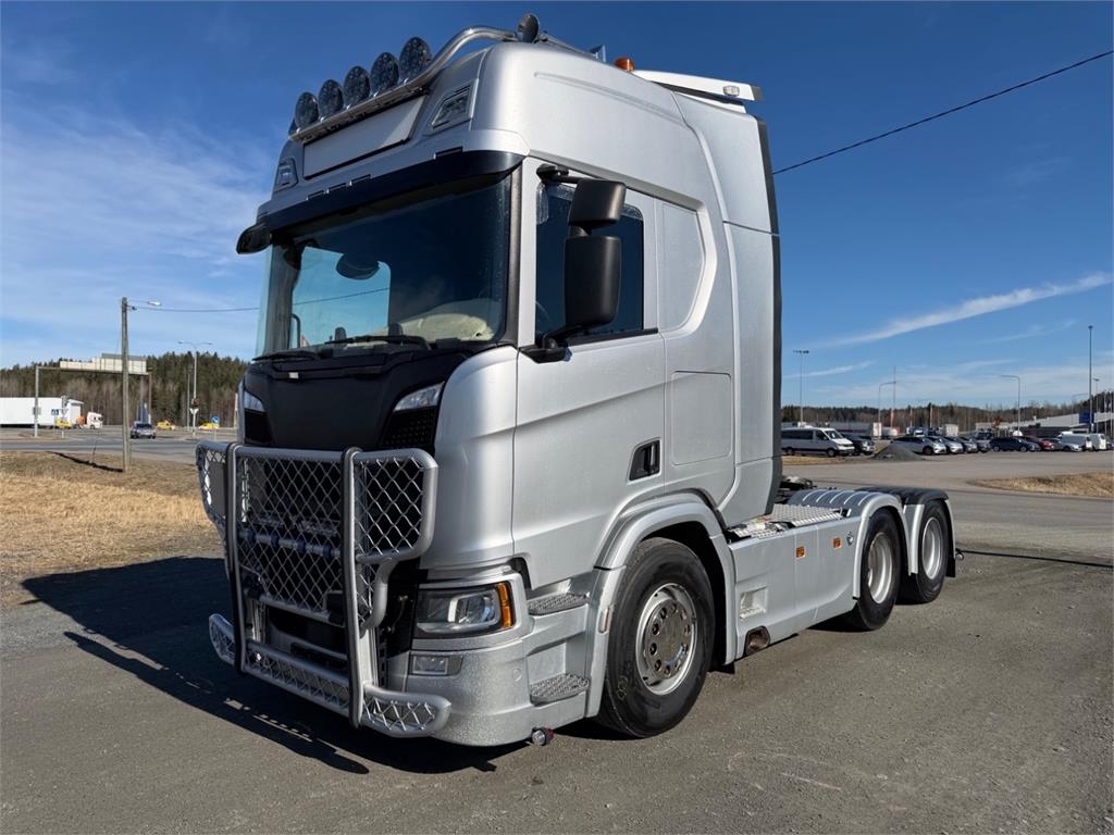 Scania R580 6x4 / 3150mm Hidastin