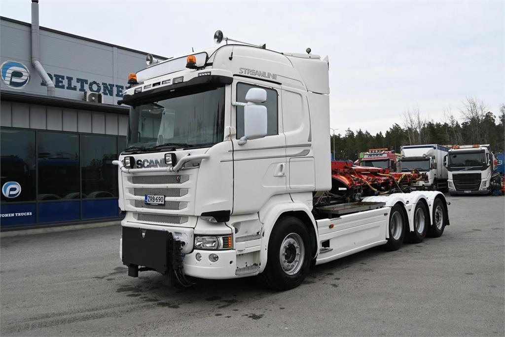 Scania R580 8x4