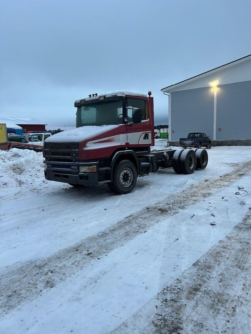 Scania T 144