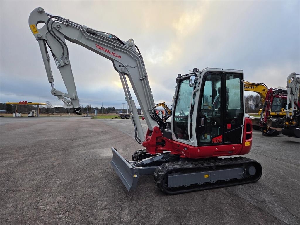 Takeuchi TB370