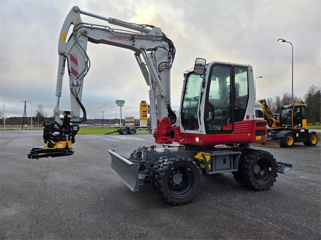 Takeuchi TB395w