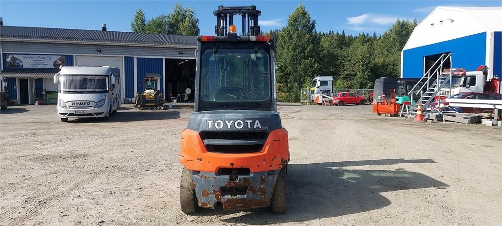 Toyota 4500kg tõstejõud / 4,5m tõstekõrgus kuva 4