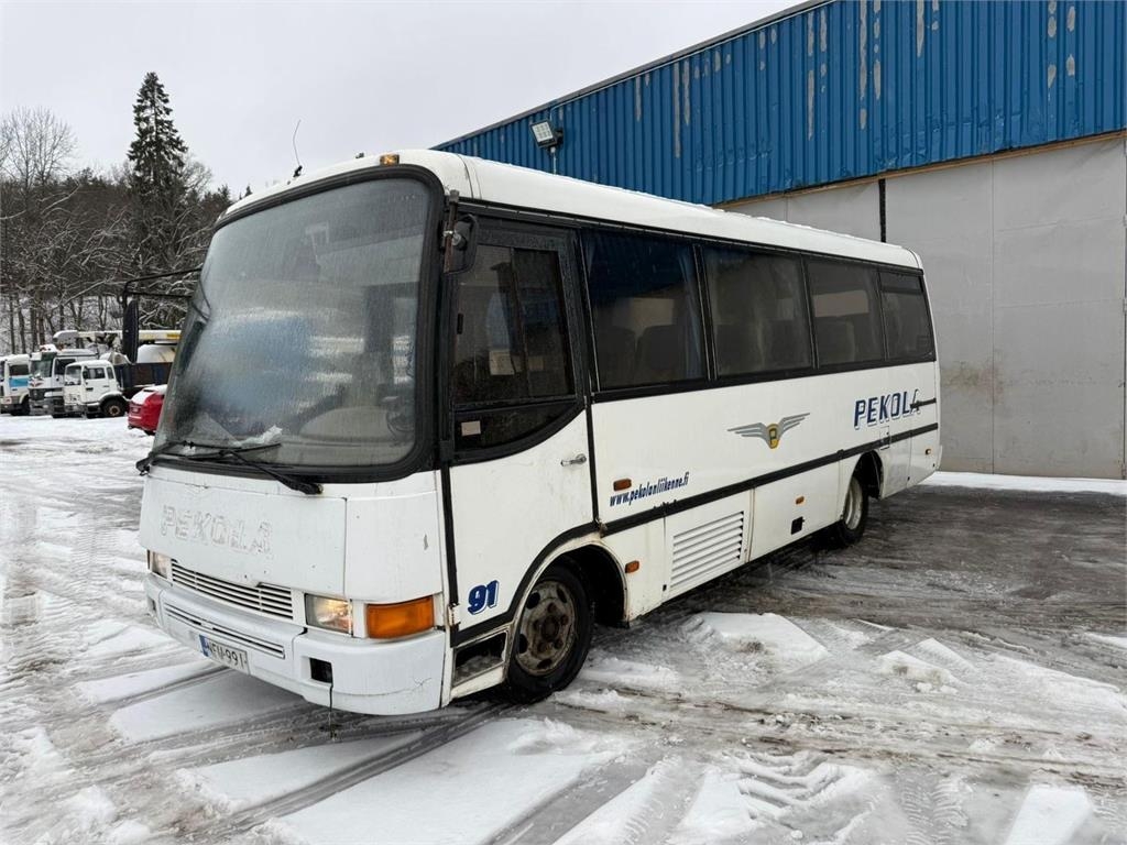 Toyota Salvador Caetano Bussi 24 paikkaa