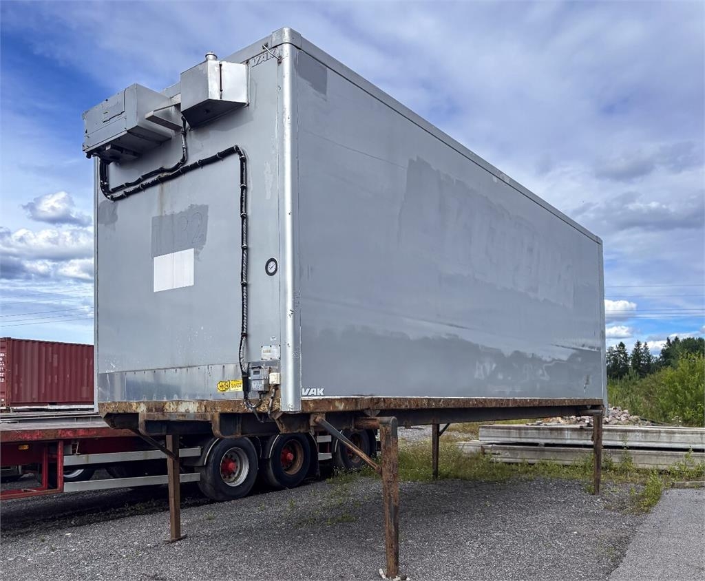VAK 7,7 m jalkalava, umpikori