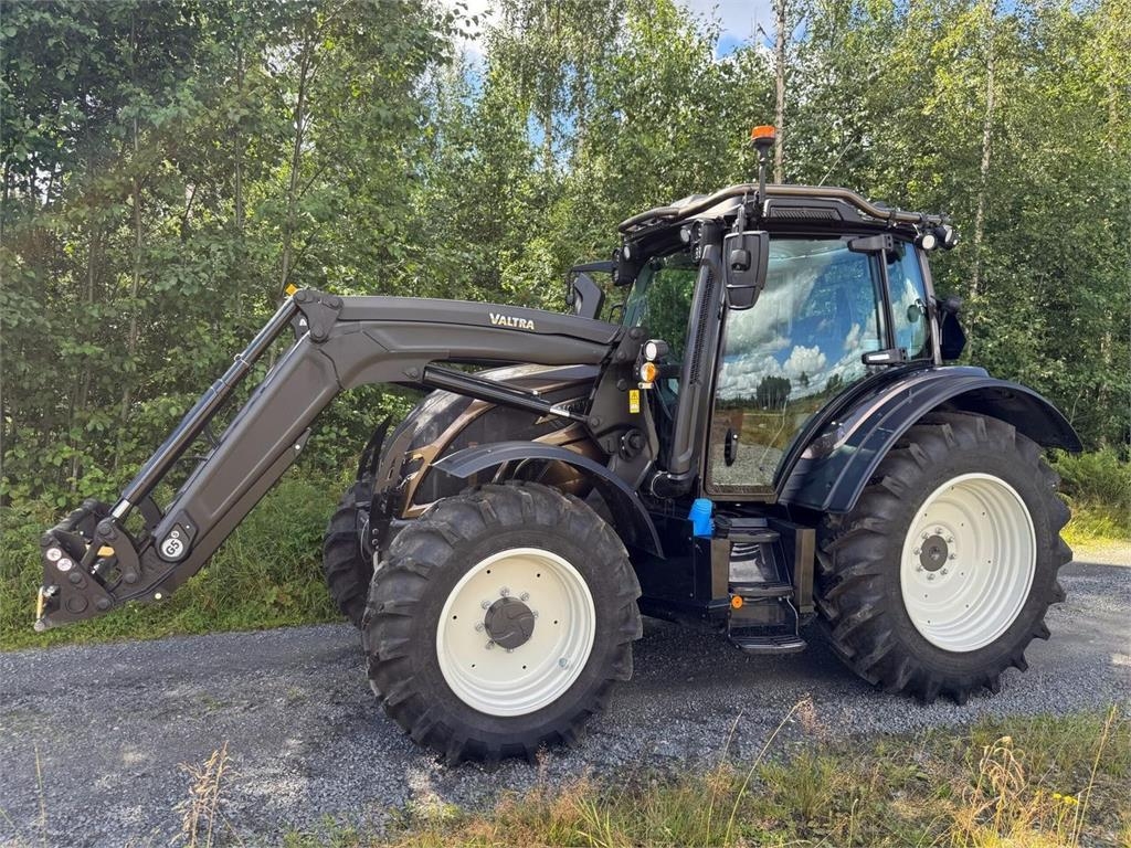 Valtra N135 Active
