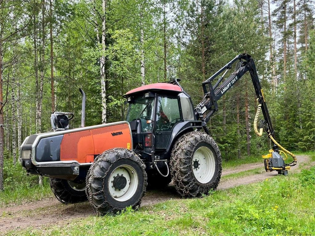 Valtra X120 Harvesteri