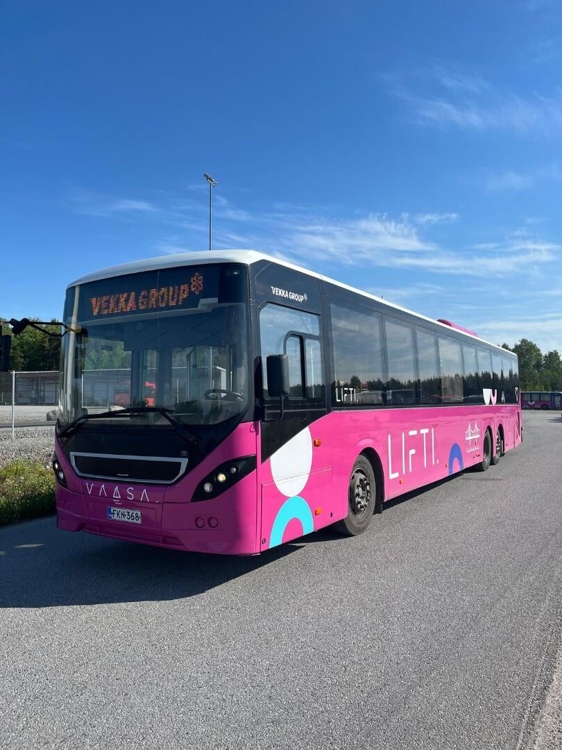 Volvo 8900