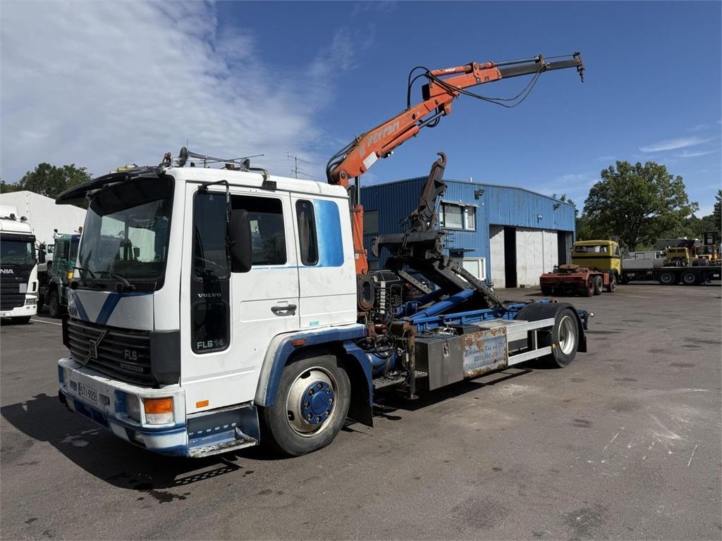 Volvo FL614