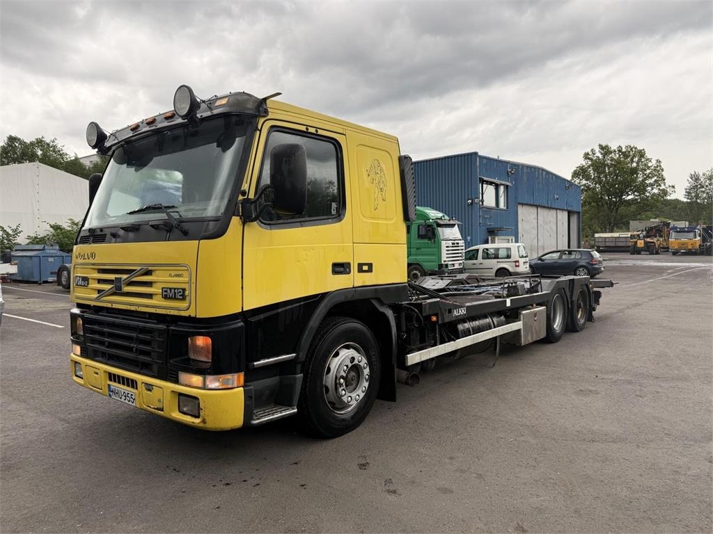 Volvo FM12 6x2 420 hp