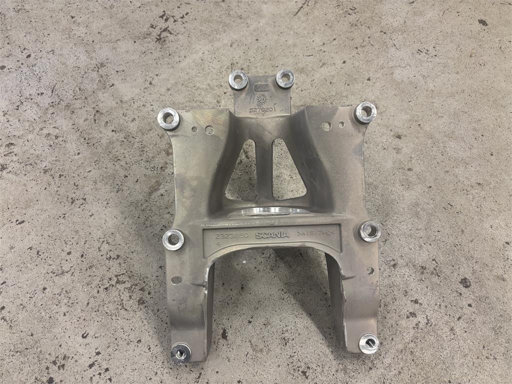 Scania Aluminium Hyttfäste scania Nextgen 2323850