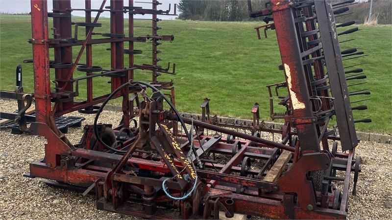 Doublet-Record Kulti Dan 6.4m