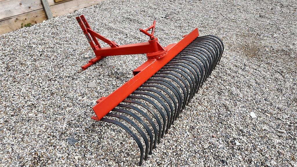 5ft Landscape Rake