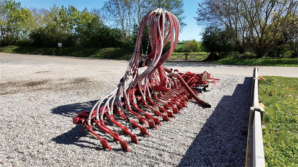 Accord 4m folding Suffolk coulter bar