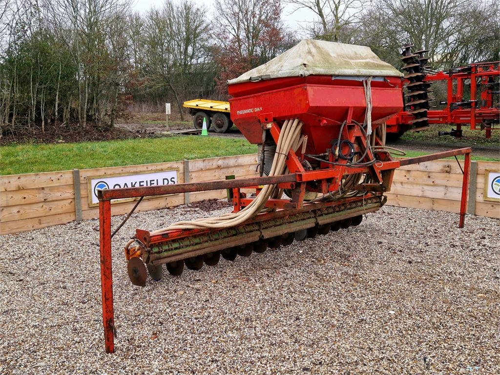 Accord DA 4m Piggyback Drill c/w Amazone Disc Coulters