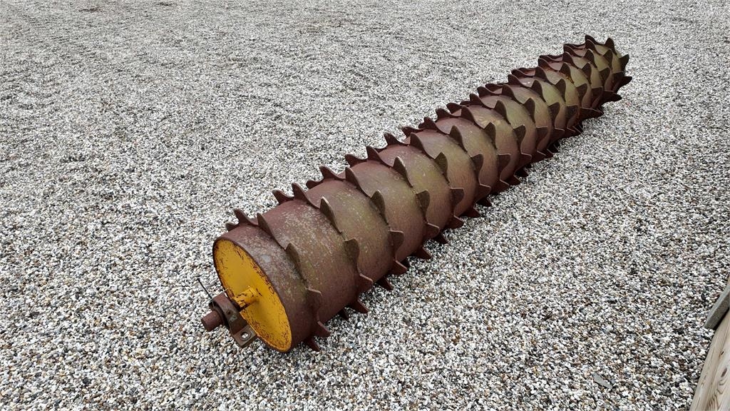 Cousins 3.25m Toothed Packer Roller