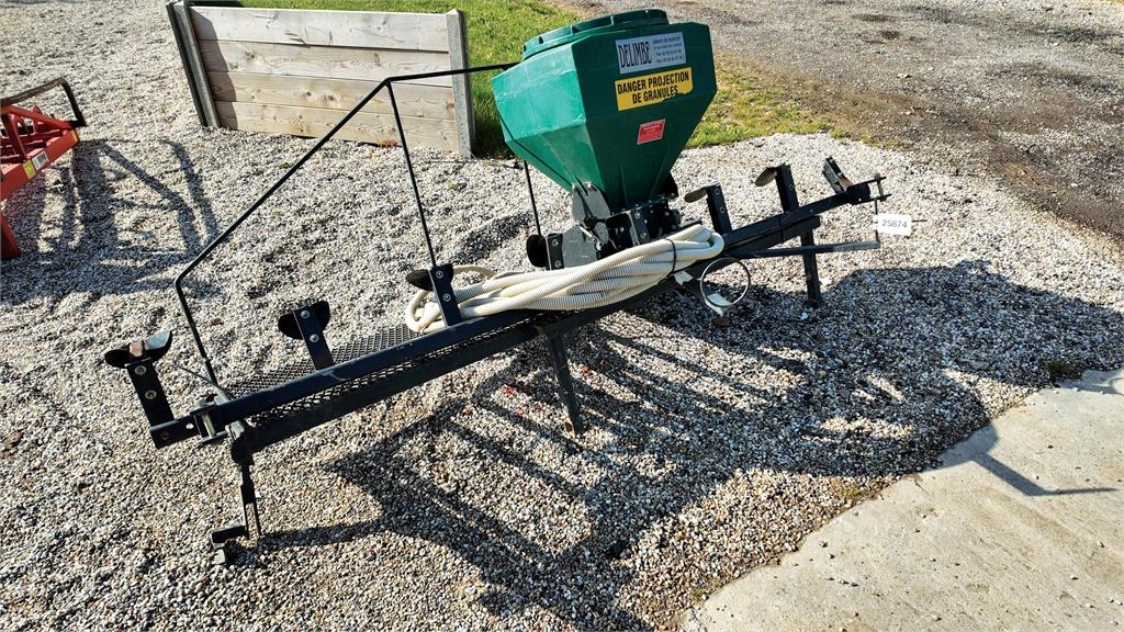 Delimbe T15 8 outlet seeder