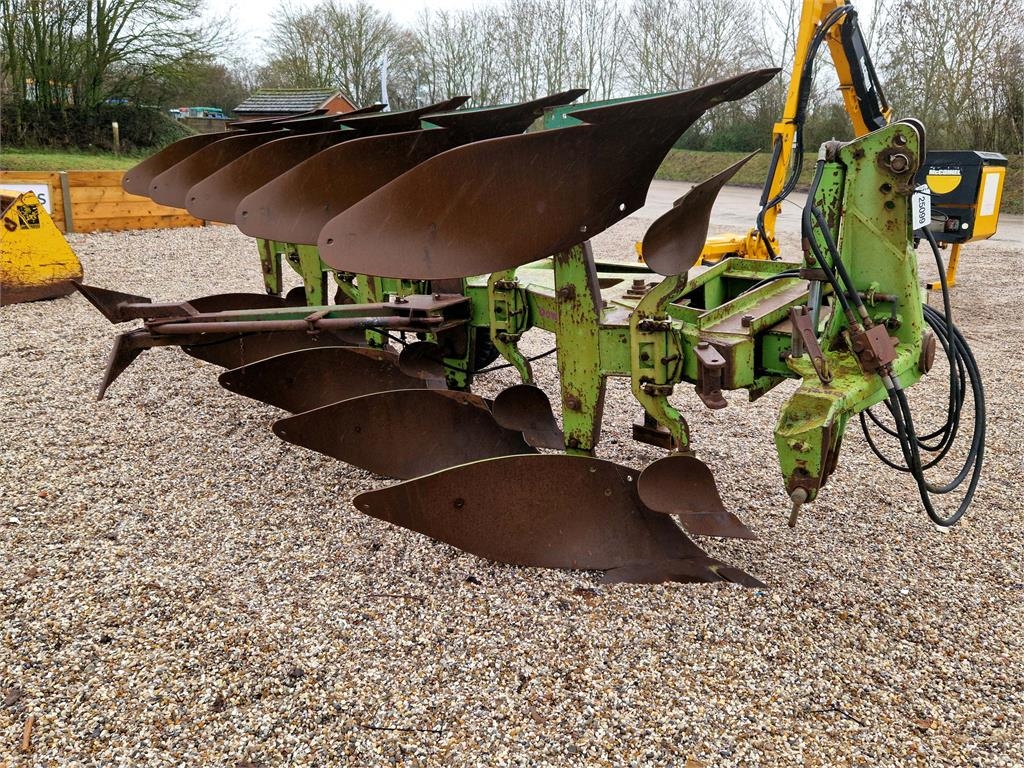 Dowdeswell DP120S 5 Furrow (4+1) Plough