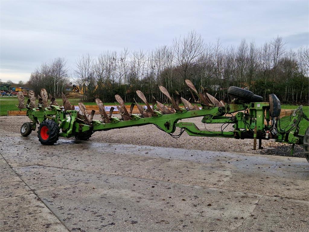 Dowdeswell DP250S 11 furrow wagon plough