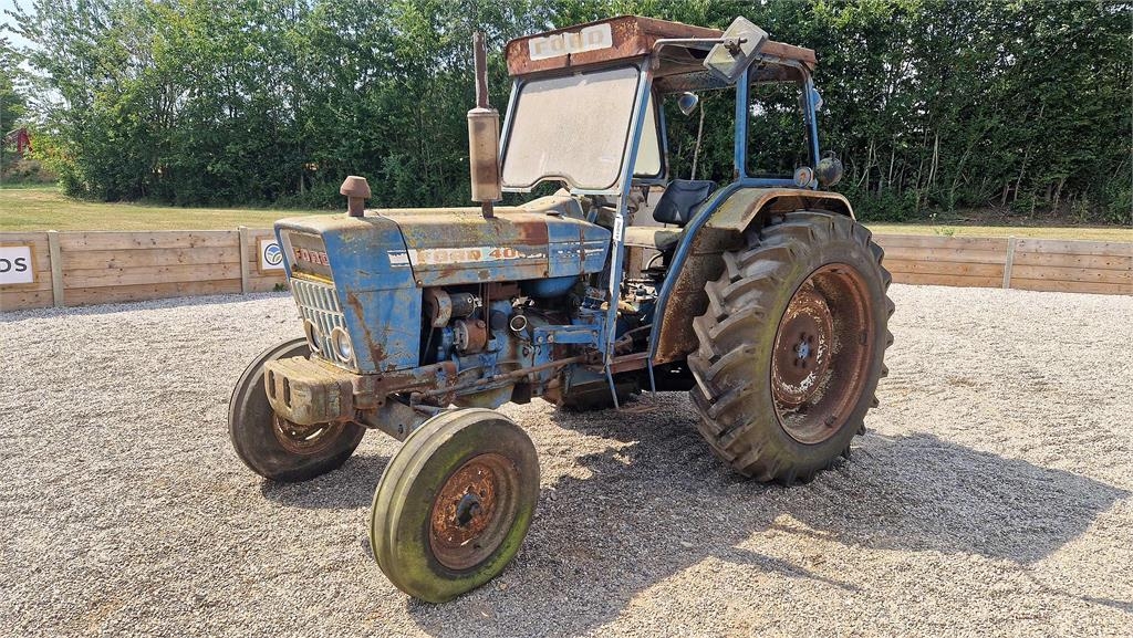 Ford 4000 2WD Tractor