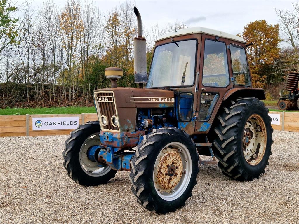 Ford 7600 Dual Power 4WD Tractor