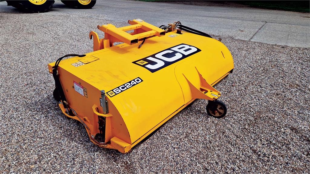 JCB SC240 2.4m Sweeper Collector