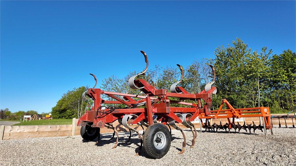 Kongskile Vibroflex VF4300 4.25m Cultivator